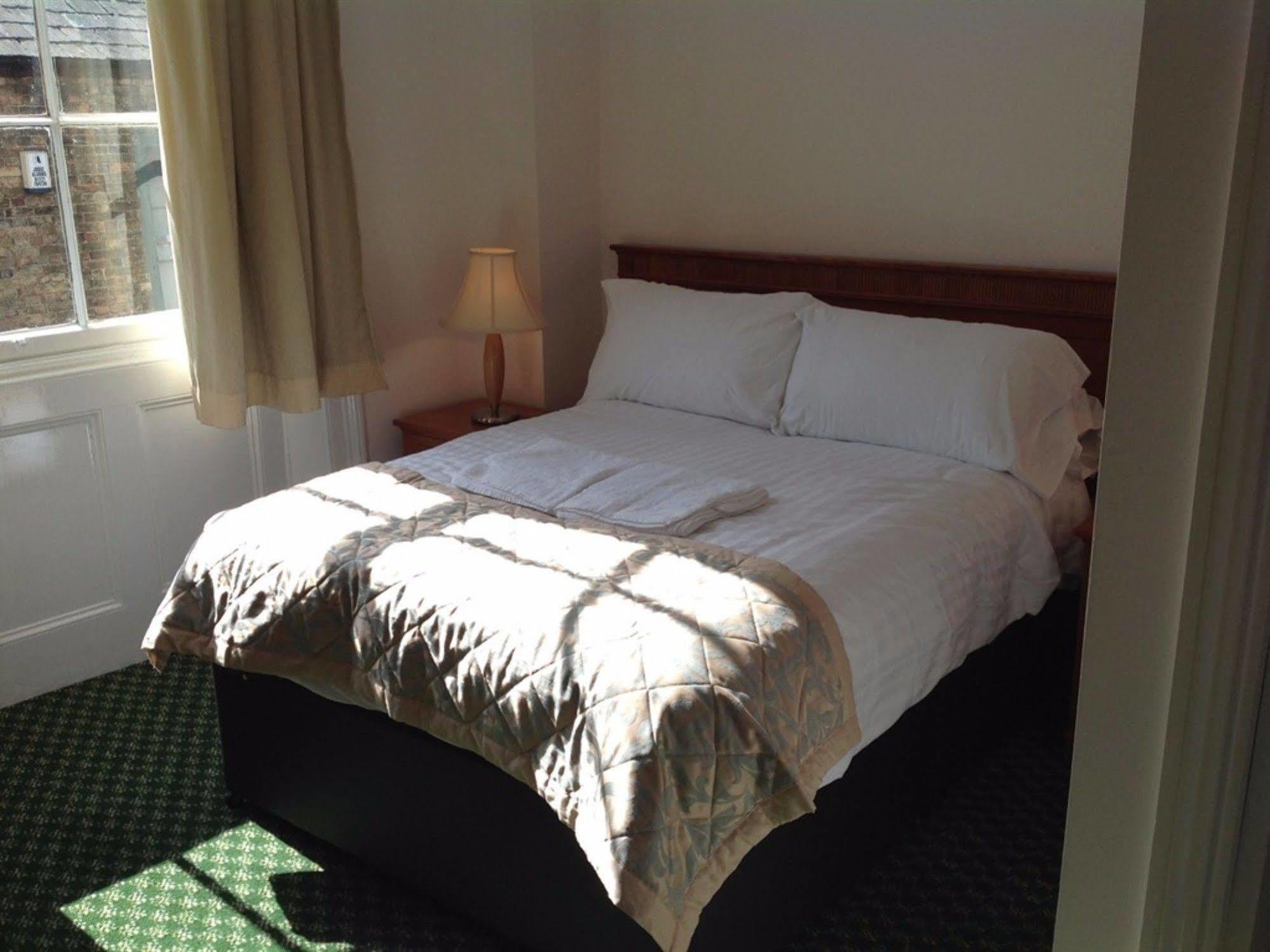 Fleur De Lis Hotel Сануидж Екстериор снимка